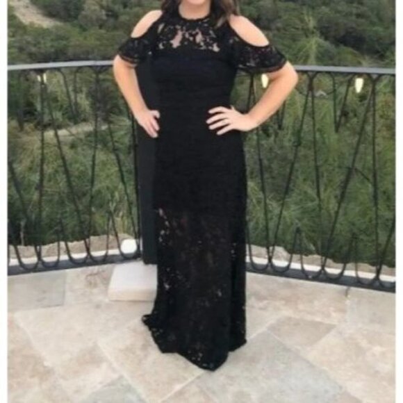 Alexis Black Open Shoulder Evie Lace Gown $650 - Picture 2 of 7